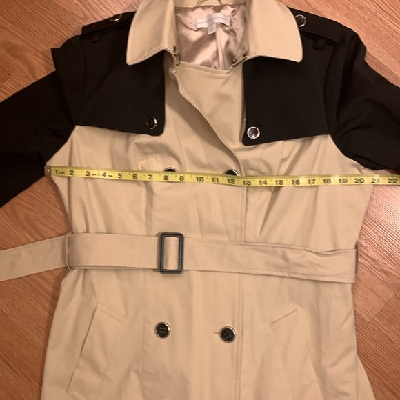 NY & Co EUC Short Double Breast Belted Trench Coat - Picture 10 of 16